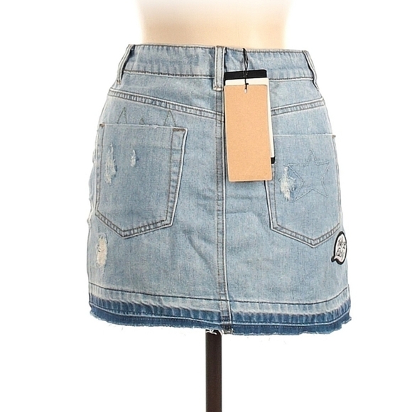 Y2K Patch Denim Mini Skirt Sz 6 Juniors Distressed Quote Embroidery NWT - Picture 2 of 8